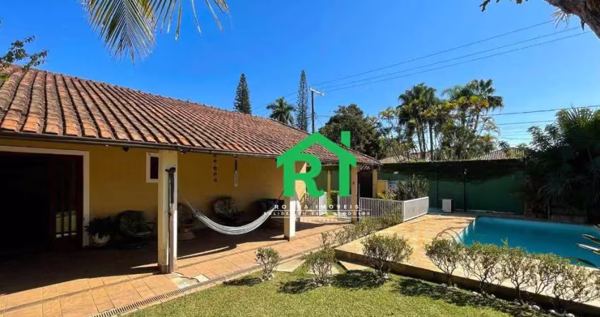 Casa com 5 quartos (3 suítes), 3 vagas e lazer à venda na enseada, guarujá