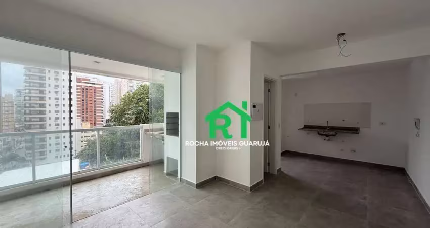 Apartamento moderno frente mar com varanda gourmet e 2 dormitórios – astúrias, guarujá