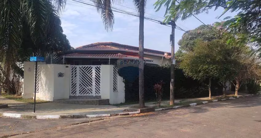 Casa com 3 quartos à venda na Rua Doutor Moacir Costa Couto, 14, Jardim Bela Vista III, Cosmópolis