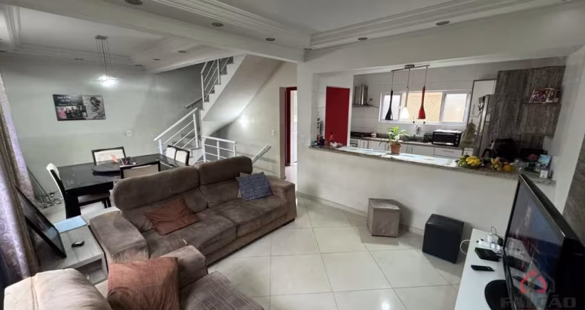 Casa com 3 quartos à venda na Rua Dom Lara, 148, Vila Valença, São Vicente