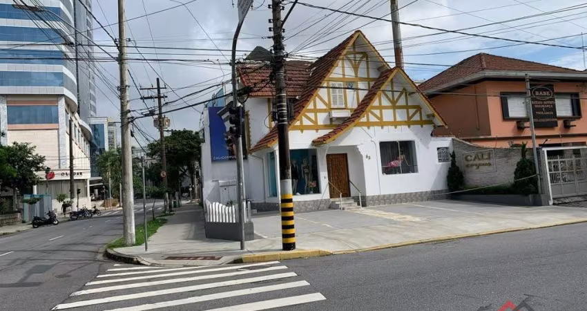 Casa comercial para alugar na Rua Guaibê, 23, Aparecida, Santos