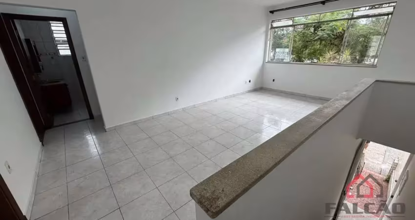 Casa com 2 quartos para alugar na Doutor Arnaldo de Carvalho, 135, Campo Grande, Santos