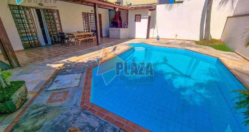 Casa 3 dormitórios com 2 suítes à venda, 260 m² por R$ 2.000.000 - Canto do Forte - Praia Grande/SP