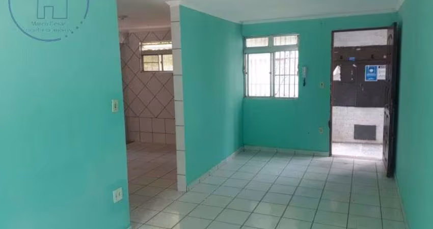 Apartamento em Conjunto Habitacional Presidente Castelo Branco  -  Carapicuíba