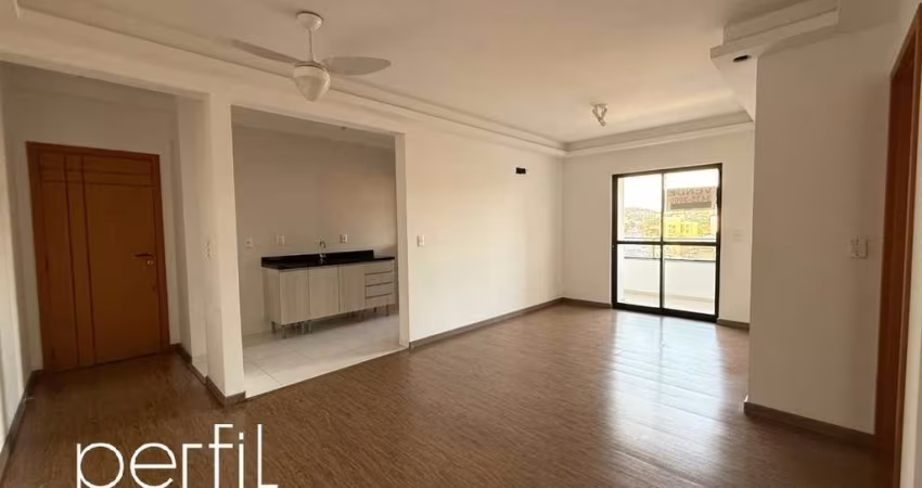 Apartamento a venda com tres quartos sendo uma suite no bairro Saguaçu - Joinville/ SC
