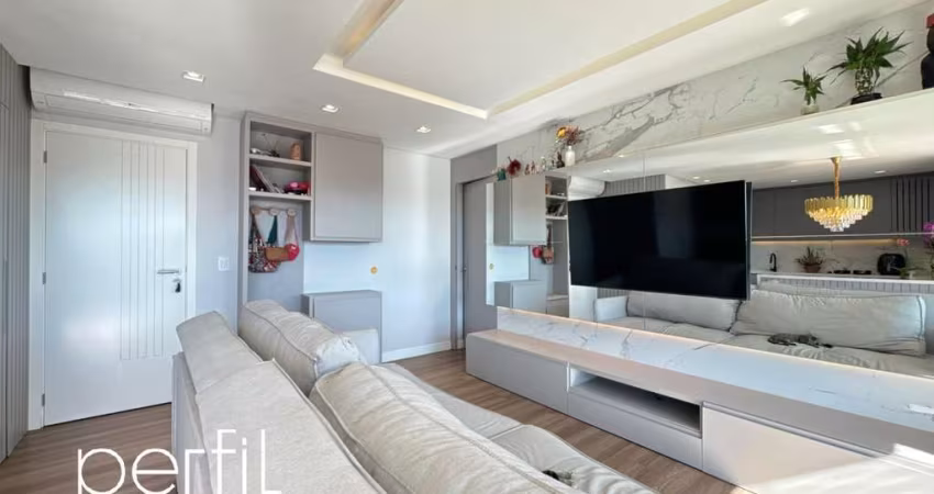 Apartamento 1 suíte e 2 demi-suite no bairro Anita Garibaldi - Joinville, SC
