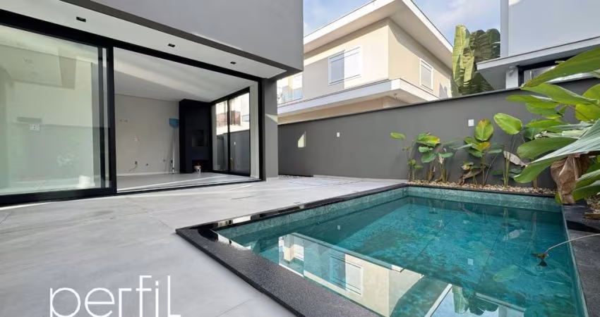 Sobrado residencial no quinte essence para venda com três suítes no bairro Vila Nova - Joinville/ SC