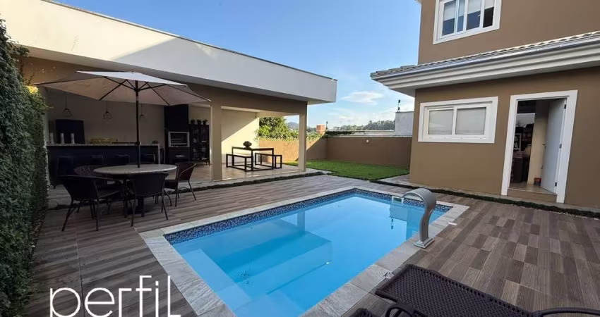 Casa em condominio fechado no glória 4 quartos sendo 2 suítes e 2 vagas de garagem - Joinville, SC