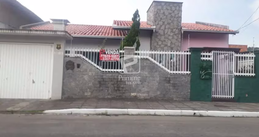 Casa com edicula no bairro iate clube, jardim iate clube, balneário camboriú - sc