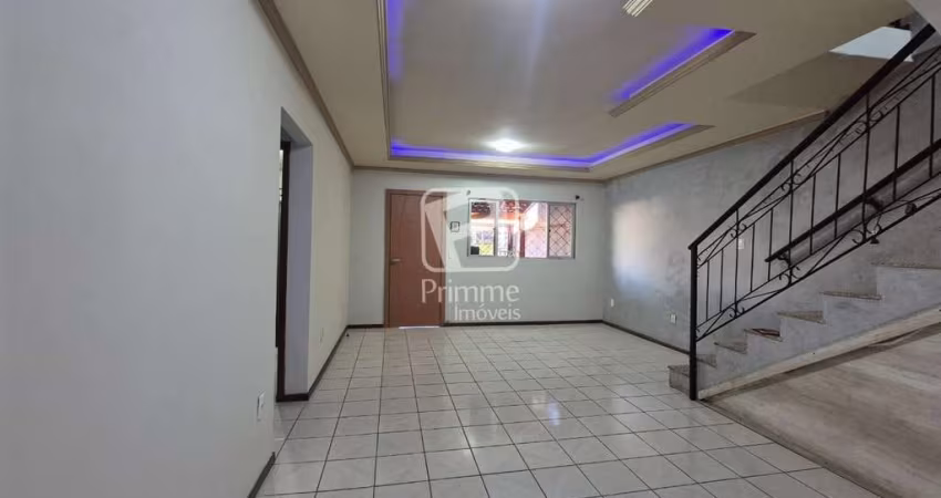 Excelente casa pronta para morar, Centro, Balneário Camboriú - SC