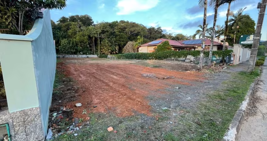 Terreno na Rua Rio Branco!