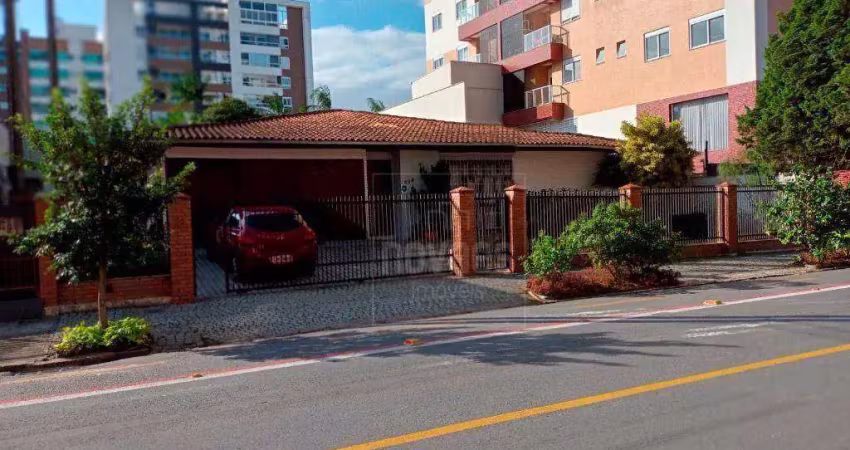 Casa com 3 dormitórios à venda por r$ 2.190.000,00 - américa - joinville/sc