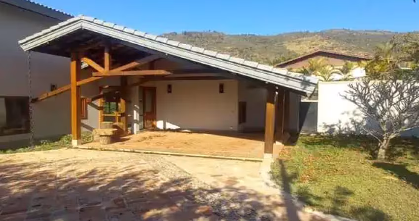Casa em condomínio em Atibaia
