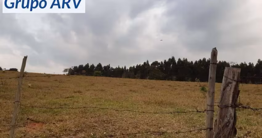 Sítio com 6 Alqueires em Atibaia