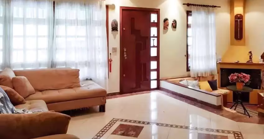 Sobrado com 240 m² de área privativa, 4 dormitórios, sendo 2 suítes, 3 vagas de garagem por r$ 910.000,00 - santa terezinha - são bernardo do campo/sp