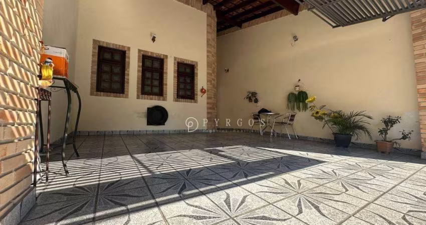 Casa com 3 dormitórios à venda, 128 m² por R$ 450.000,00 - Centro - Jacareí/SP
