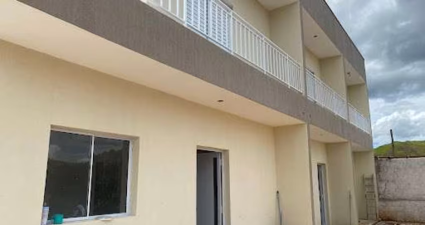Sobrado NOVO com Quintal, varanda 3 dormitórios, 3 vagas  à venda, 120 m² por R$ 345.000 - Jardim Santo Antônio da Boa Vista - Jacareí/SP