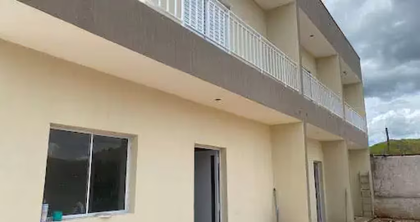 Sobrado novo com quintal, varanda 3 dormitórios, 3 vagas  à venda, 120 m² por r$ 345.000 - jardim santo antônio da boa vista - jacareí/sp