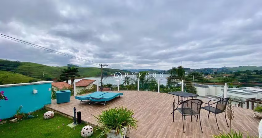 Vende-se casa de alto padrão com vista deslumbrante para a represa de igaratá