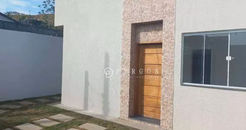 Vende-se casa nova com 3 dormitórios (1 suíte) | acabamento de alto padrão