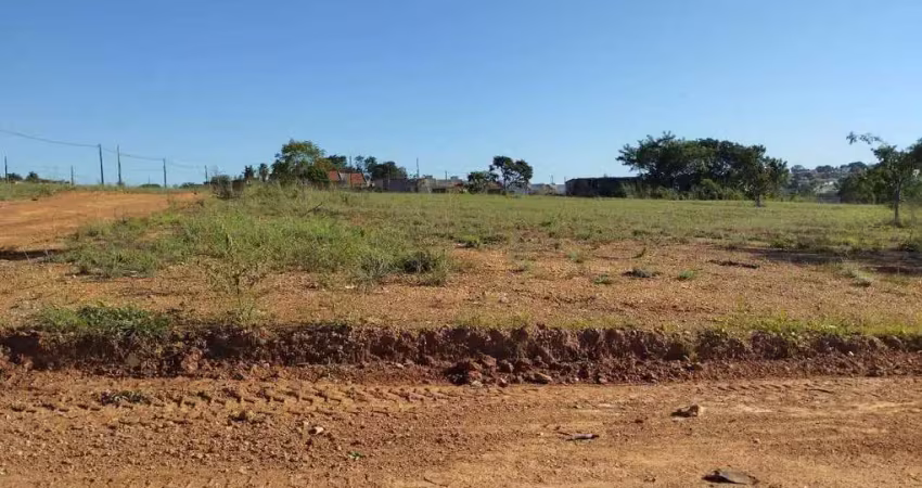 Vende-se lote plano com 180 metros quadrado , excelente localização no  itapoã, aparecida de goiâni