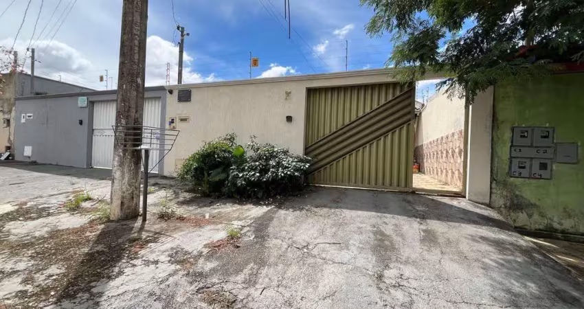 Casa com 3 quartos à venda na Rua Cherentes, Jardim Maria Inês, Aparecida de Goiânia