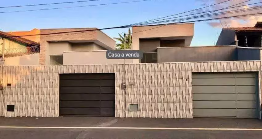 Vendo casa com pé direito duplo, 3 quartos sendo 1 suíte, sala, cozinha, area gourmet residencial g