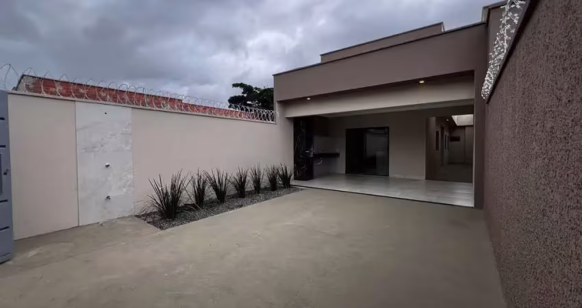 Casa com 3 quartos à venda na Rua 13 de Maio, Setor Cristina, Trindade
