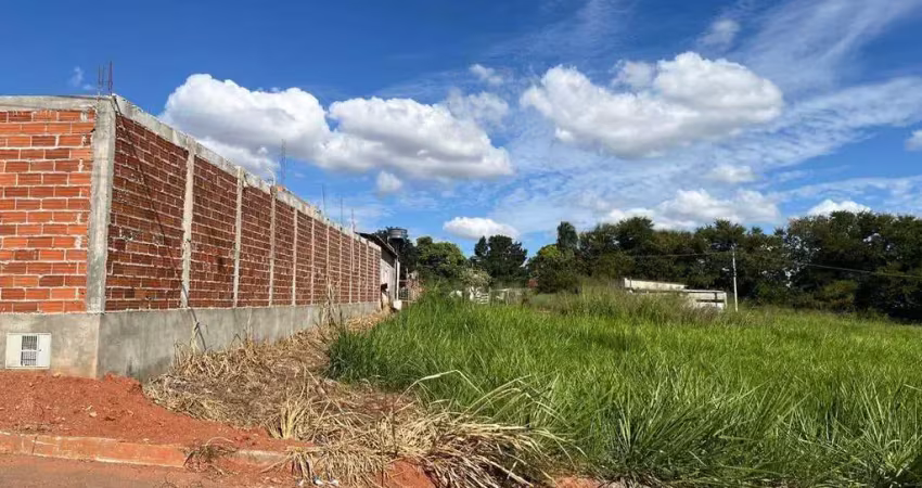 Terreno à venda na Rua Dora Lemos, Setor Maysa, Trindade