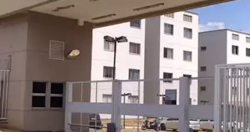Vende-se apartamento com 2 quartos 1 banheiro social, cozinha com bancada e fogão coocktop,sala, vi