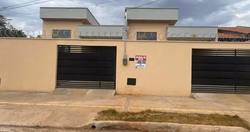 Casa com 3 quartos para alugar na Rua C 9, Jardim Boa Esperança, Aparecida de Goiânia