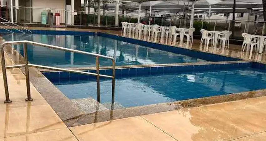 Vende-se apartamento com 2 quartos, com 1 banheiro social, sala, cozinha americana, com porcelanato