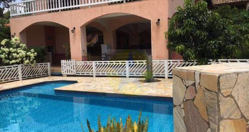 Bela Casa Alto Padrão à Venda em Atibaia SP - Estuda Permuta por Imóveis em Atibaia !!