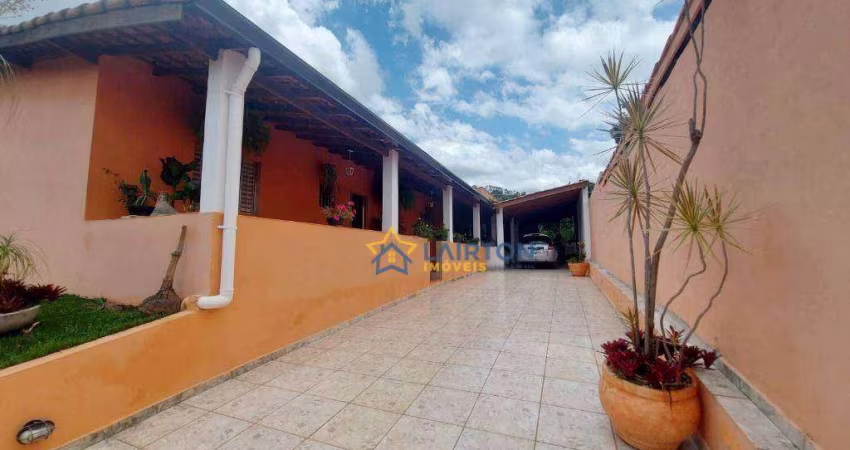 Casa de 2 Dormitórios com Espaço Gourmet à Venda em Chácaras Fernão Dias, Atibaia/SP