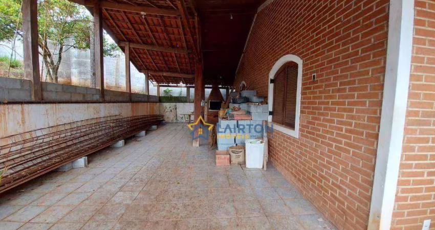 Casa à Venda na Vila Santa Helena, Atibaia/SP – 3 Dormitórios com Suíte e Varanda Gourmet – 200 m²