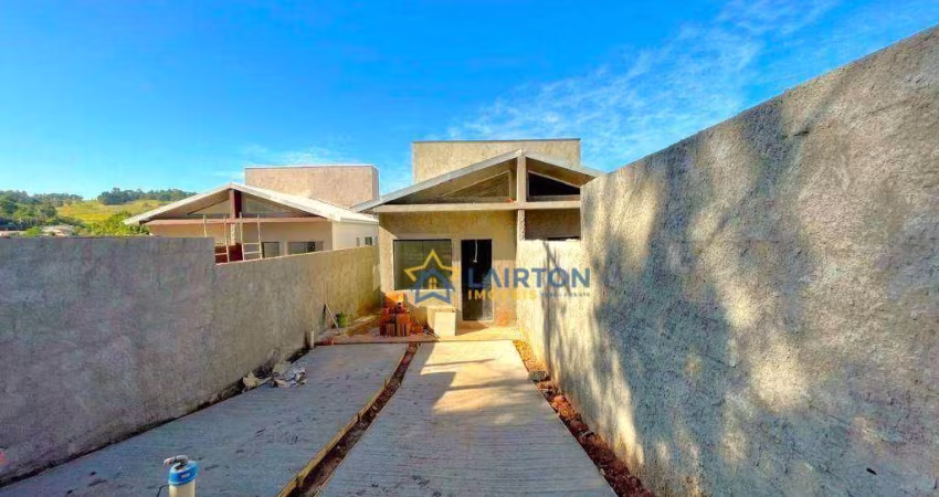 Casas com acabamento de alto padrão e localização espetacular!