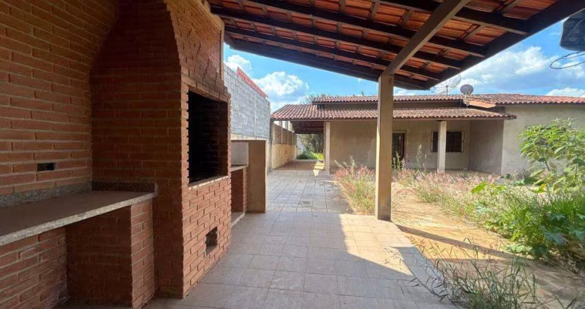 Chácara à Venda em Estância Brasil, Atibaia - Espaçosa e com Área de Lazer