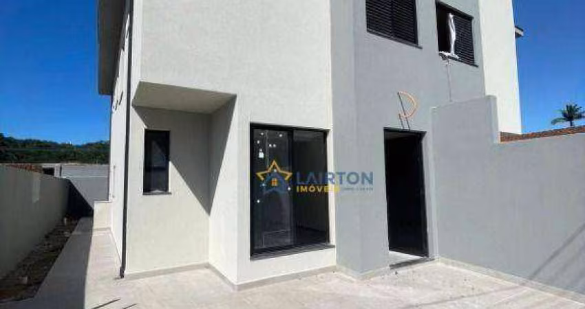 Sobrados à venda em Atibaia: 3 suítes, área gourmet e localização privilegiada no Vila Giglio