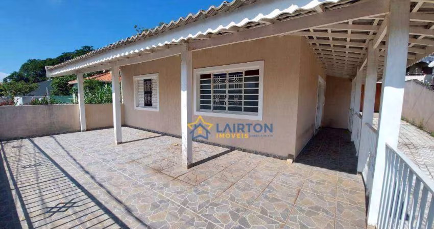 Casa à venda em Atibaia – Jardim Maristela Valor: R$ 850.000 | IPTU: R$ 3.211/ano