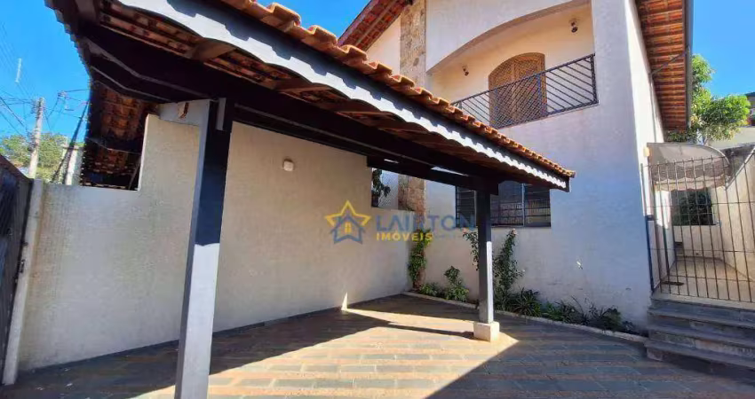 ?? Casa com Iluminação Natural Incrível no Bairro Tapajós – Atibaia! ??