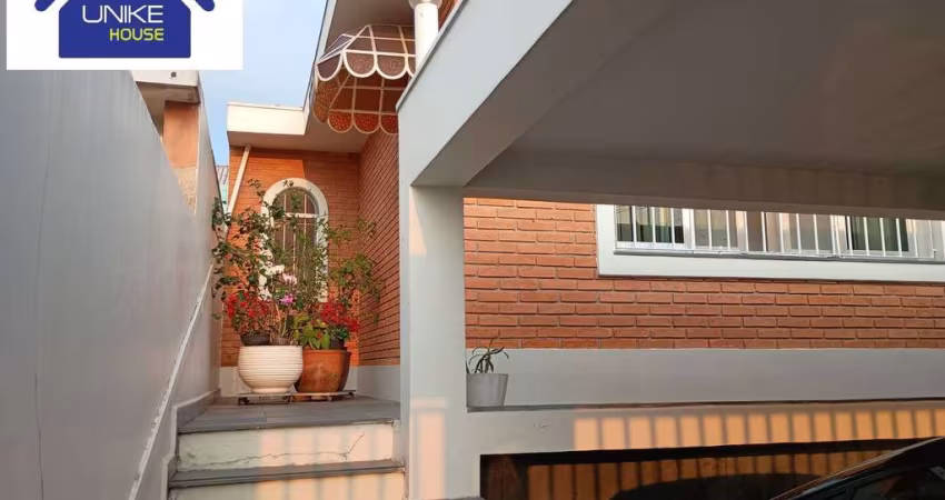 Casa térrea com 3 dormitórios com em veleiros
