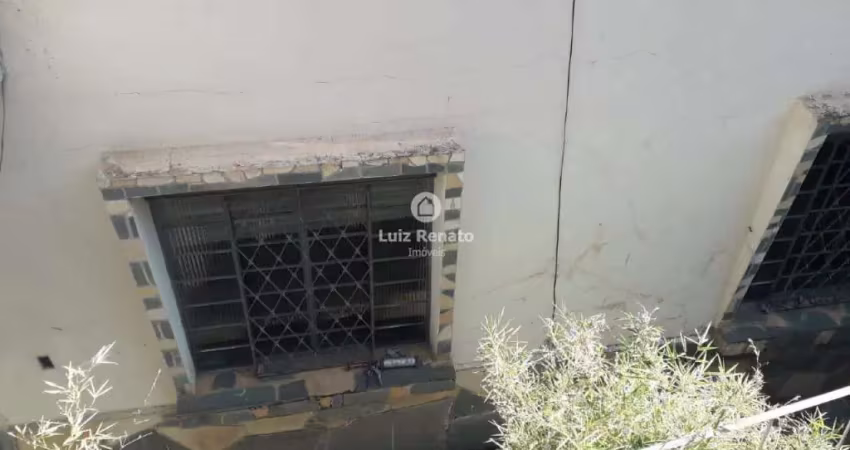 Casa com terreno de 400m² a venda no sagrada família