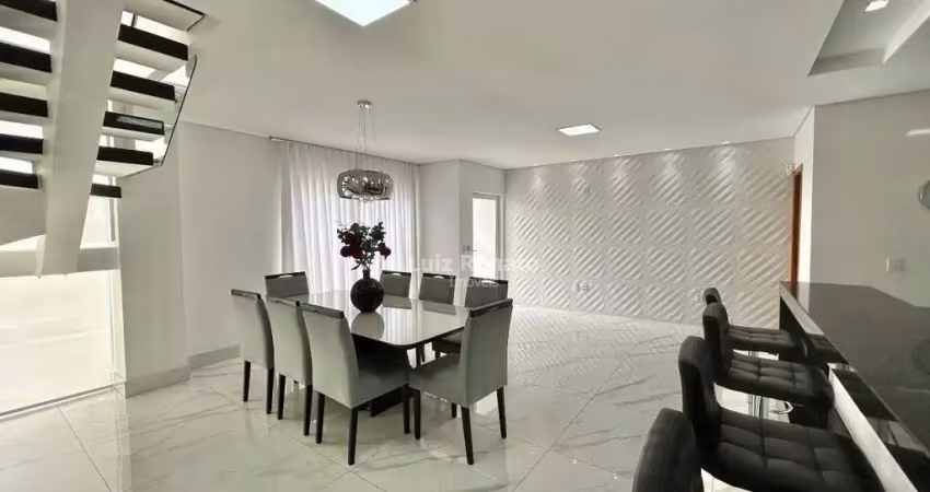 Casa geminada á venda no bairro Novo horizonte
