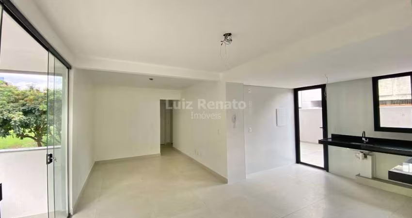 Apartamento á venda no bairro Sagrada Família