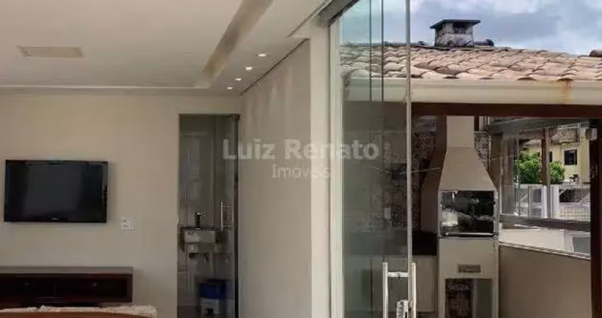 Cobertura á venda no bairro Graça