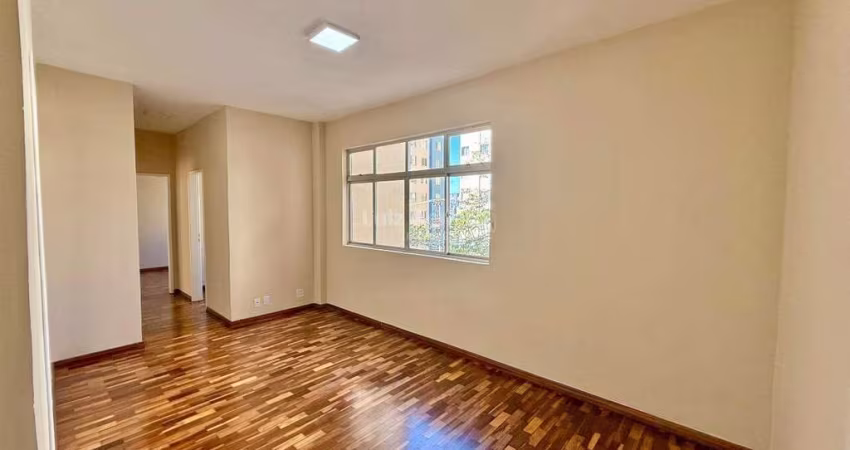 Apartamento de 3 quartos para alugar no bairro Santa Cruz