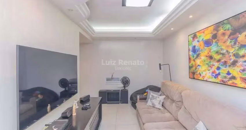 Apartamento á venda no bairro Sagrada Família