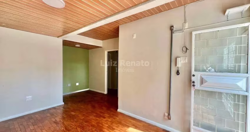 Casa com 2 quartos para alugar na Rua Abre Campo, Santo Antônio, Belo Horizonte
