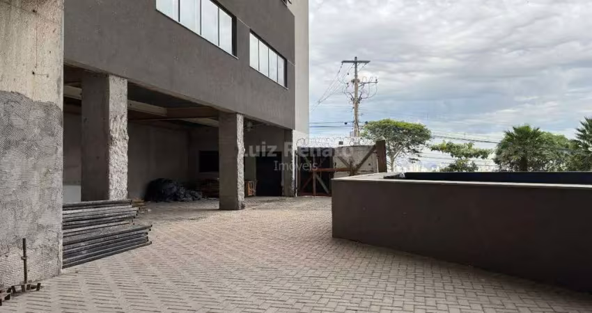 Aluguel – andar corrido com acesso duplo e vista panorâmica