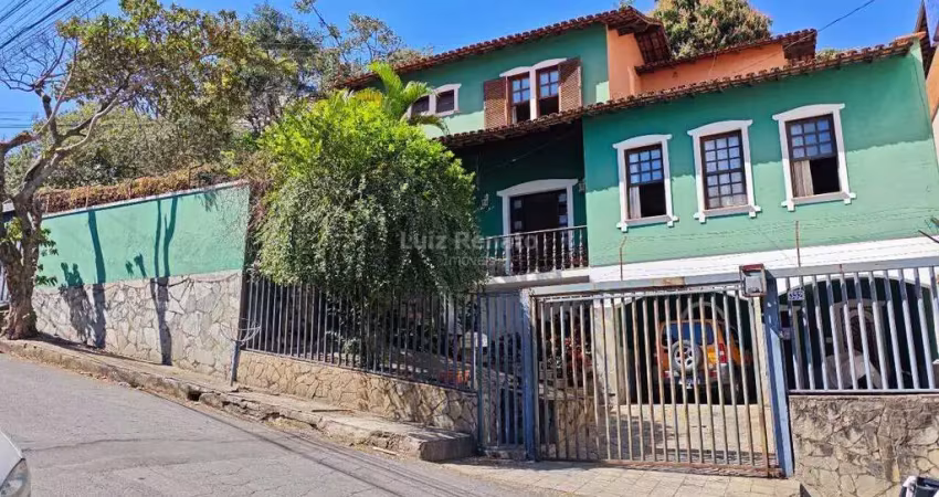 Casa com 5 quartos à venda na Rua Copérnico Pinto Coelho, Santo Antônio, Belo Horizonte